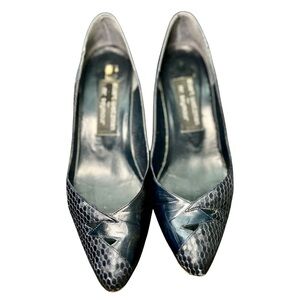 Vintage Stuart Weitzman for Mr Seymour Navy Leather Pumps